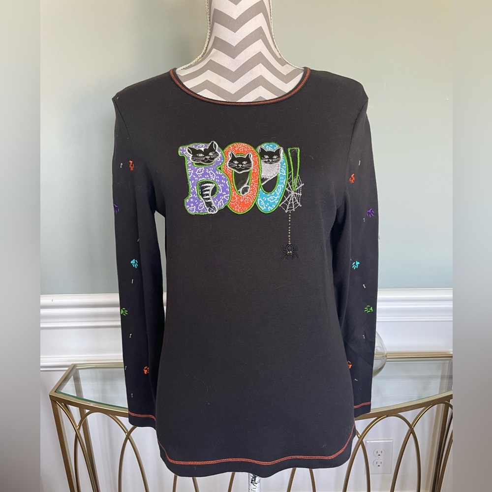 Reference Point New York Black Halloween Long-Sleeve “BOO” Top Size: medium